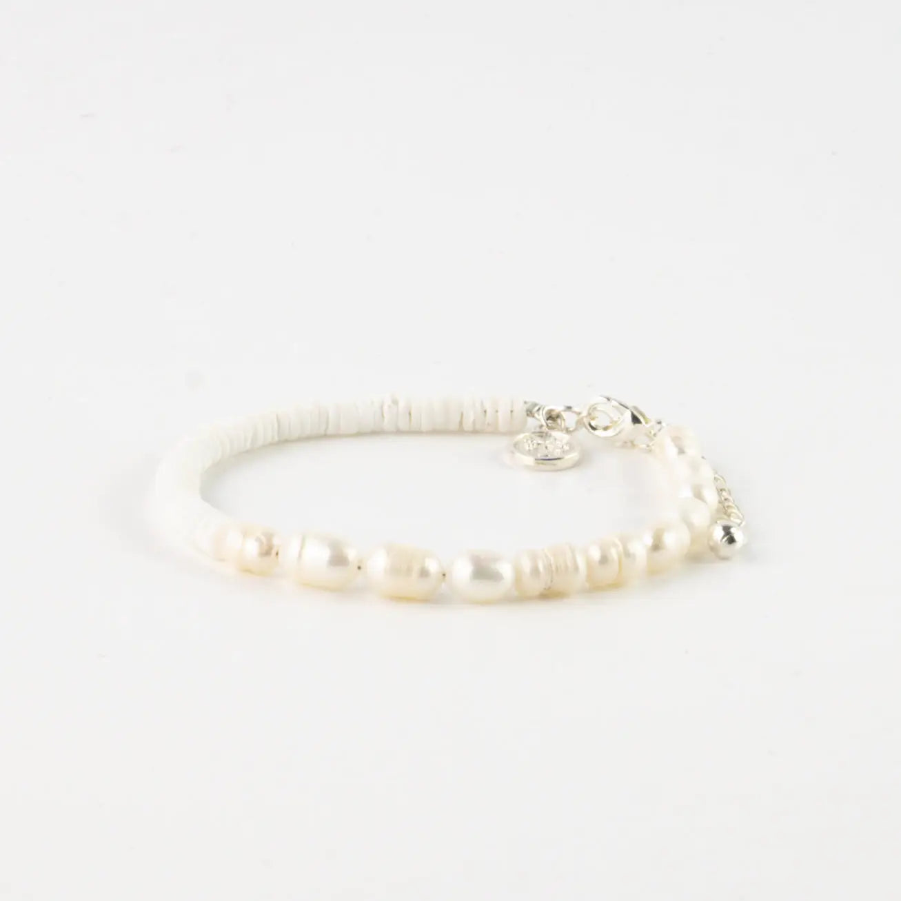 Flores Puka Shell and Pearl Bracelet